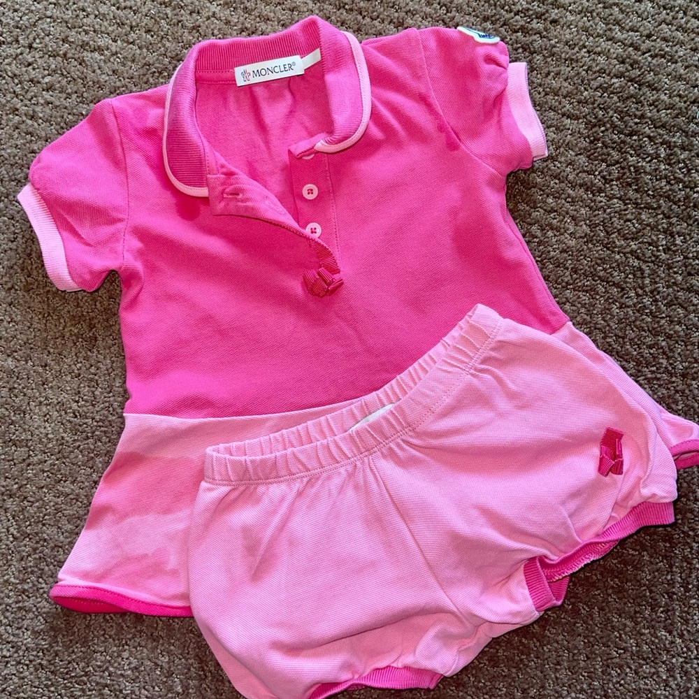 Almost new Moncler baby outfit. Only worn ONCE by my daughter. Runs big.